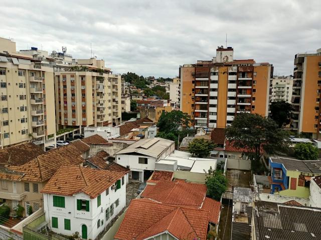 Apartamento Duplex com 2 quartos para alugar, 80 m² no Méier