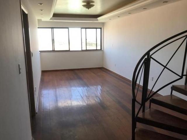 Apartamento Duplex com 4 quartos à venda em Varginha, no bairro Vila Pinto