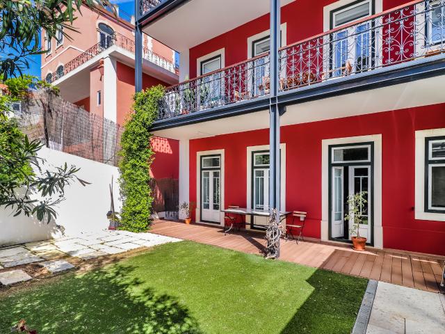 Apartamento duplex com 6 quartos
