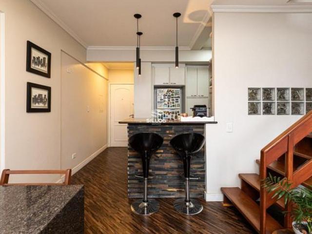 Apartamento Duplex à venda com 2 quartos no Cabral em Curitiba