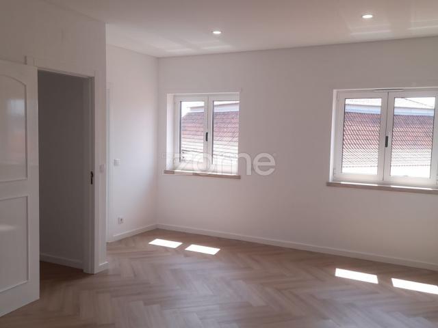 Apartamento Duplex de 3 Quartos em Pombal