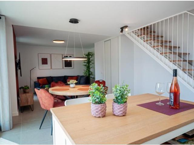 Apartamento Dúplex de Lujo con Vista al Mar en Calpe