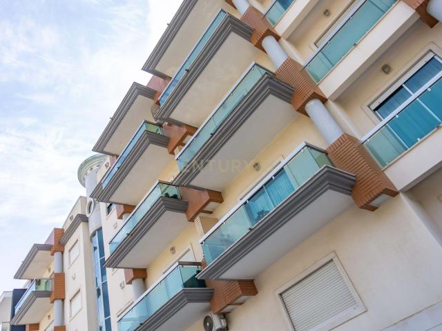 Apartamento Duplex em Santo António da Caparica com 6 assoalhadas