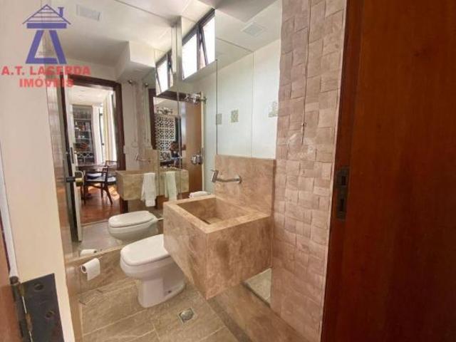 Apartamento duplex independente Centro