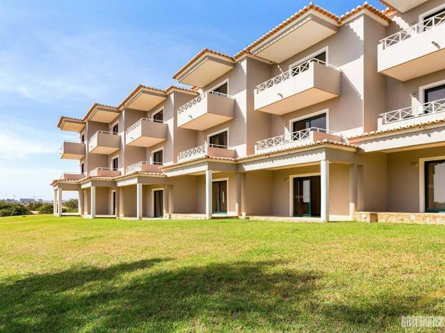 Apartamento duplex nas Residências Pestana Gramacho com vist. 95m² Lagoa e Carvoeiro