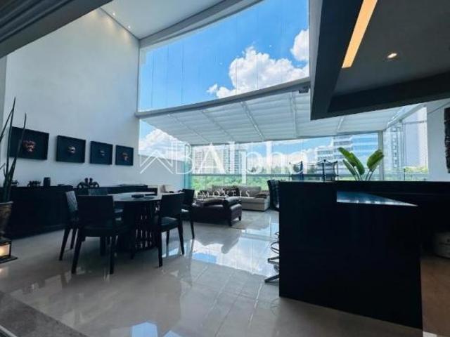 Apartamento duplex semi mobiliado a venda no Condomínio The Lake Gramercy Park em Alphaville SP