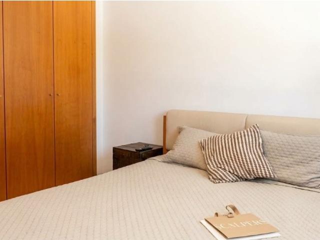 APARTAMENTO DUPLEX T1+1 EM SÃO JOÃO DE CAPARICA
