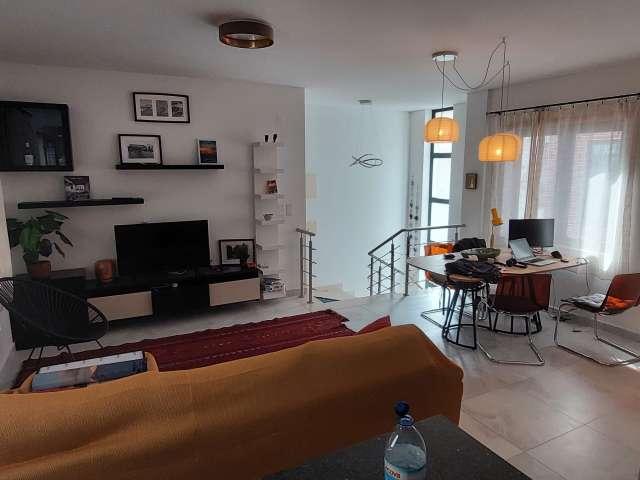 Apartamento duplex T1 para alugar na Ajuda, Lisboa