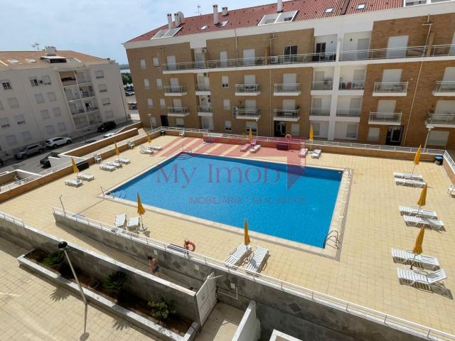 Apartamento Duplex T2+2 Condomínio Privado no Centro de Vila Real de Santo António com Piscina