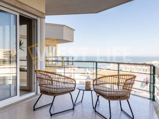 Apartamento Duplex T3+1 com Vista Mar junto à Praia