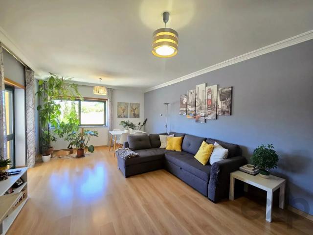 Apartamento Duplex T3 mobilado para Arrendamento 5 Minutos da Lourinhã