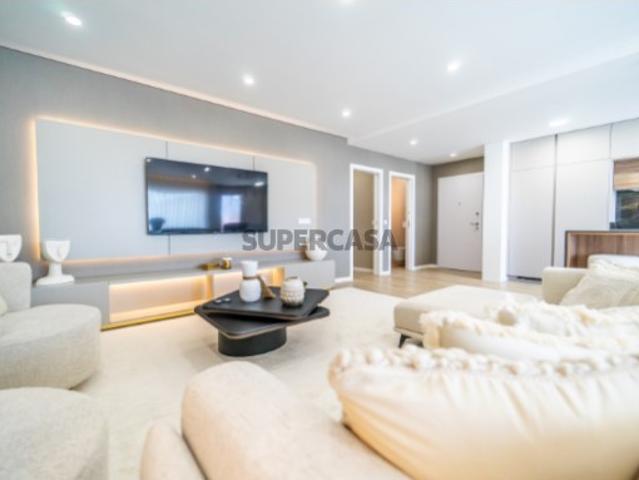 Apartamento Duplex T4 com terraço e garagem nas Portas da Cidade Montijo