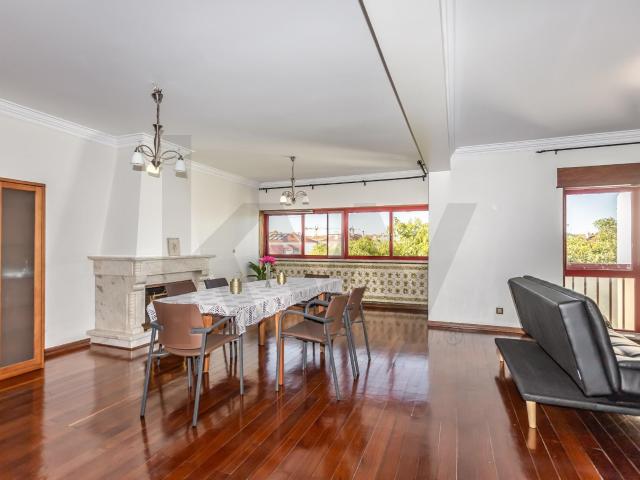 Apartamento Duplex T5 Saldanha Montijo