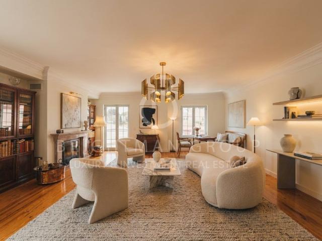 Apartamento duplex T6 com vista mar no centro histórico de C. 0m² Cascais e Estoril