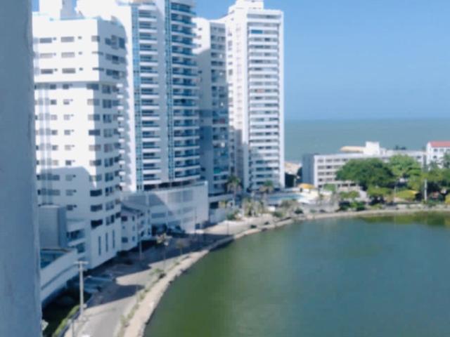 APARTAMENTO Edificio Las Tres Carabelas, El Laguito, Cartagena