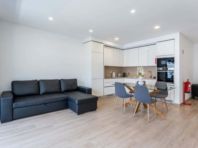 Apartamento Elegante T2 em Quarteira