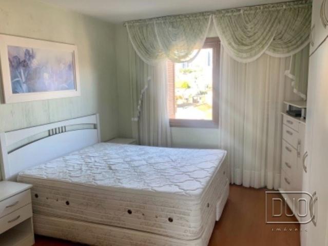 Apartamento elegante com varanda e gourmet no Pio X
