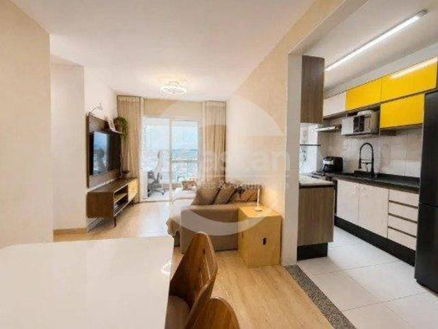 Apartamento em Vila Carrão