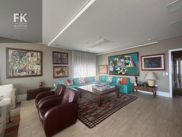 Apartamento em Alphaville Centro Barueri, SP