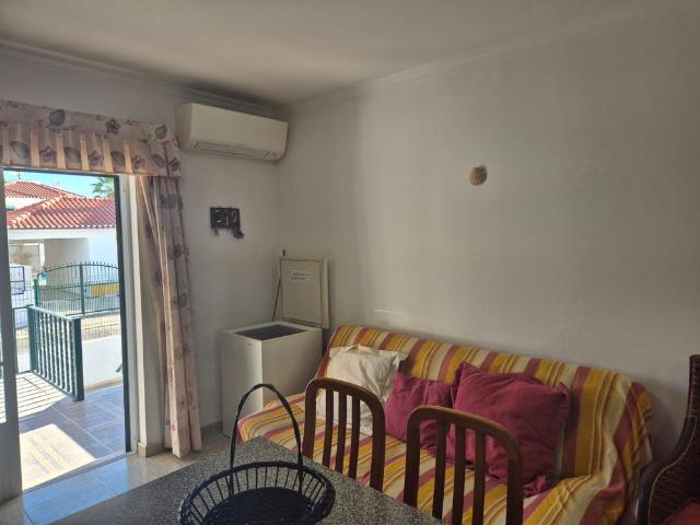 Apartamento em Altura para arrendamento Outubro a Maio