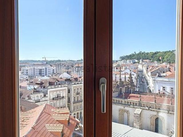 Apartamento em Alta Praça da República, Cidade de Coimbra