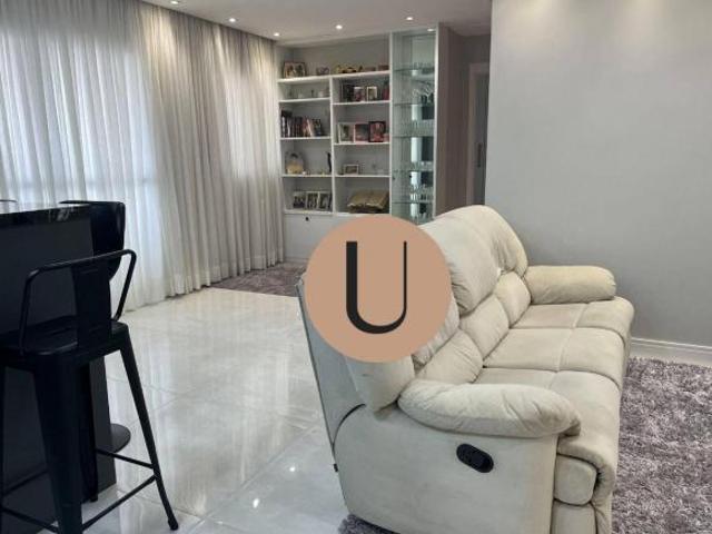 Apartamento em andar alto, 92m2, 2 suítes, 2 vagas, condomínio clube na Vila Prudente