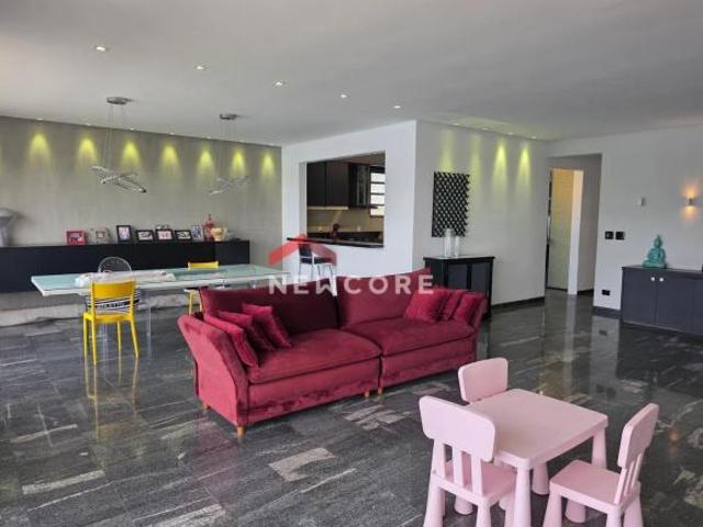 Apartamento em Avenida Antônio Rodrigues Centro São Vicente/SP