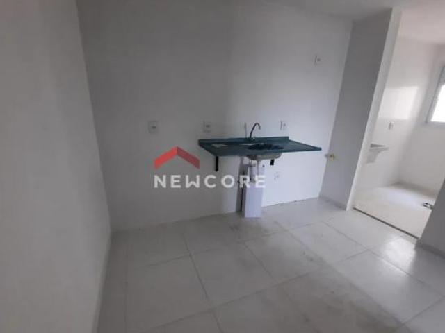Apartamento em Avenida Comandante Antônio Paiva Sampaio Parque Vitória São Paulo/SP