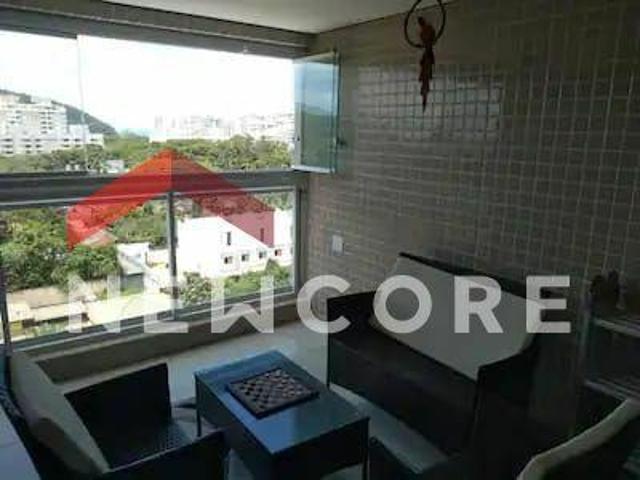 Apartamento em Avenida de São Lourenço Riviera Bertioga/SP