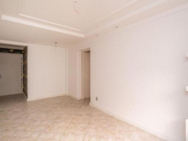 Apartamento em Avenida Guaíba Vila Assunção Porto Alegre/RS