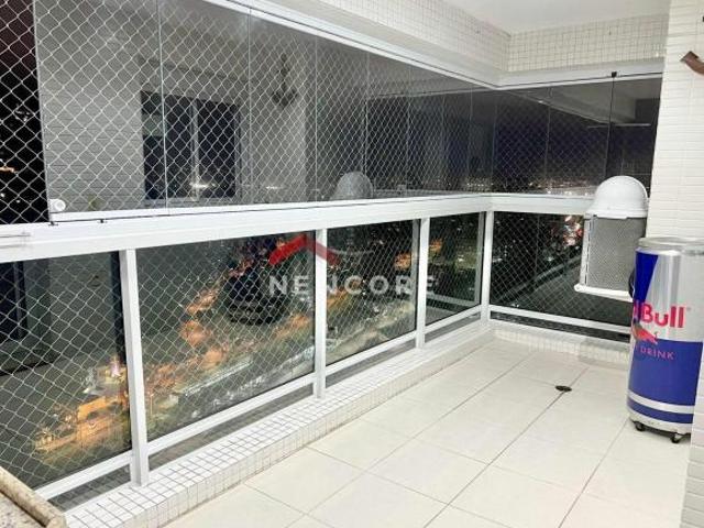 Apartamento em Avenida Presidente Wilson José Menino Santos/SP