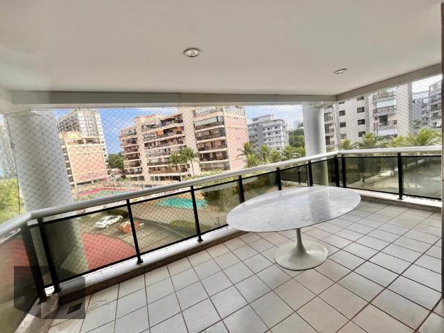 Apartamento em Barra da Tijuca, Rio de Janeiro/RJ de 109m² 2 quartos à venda por R$ 2.650.000,00 ou para locação R$ 10.000,00/mes