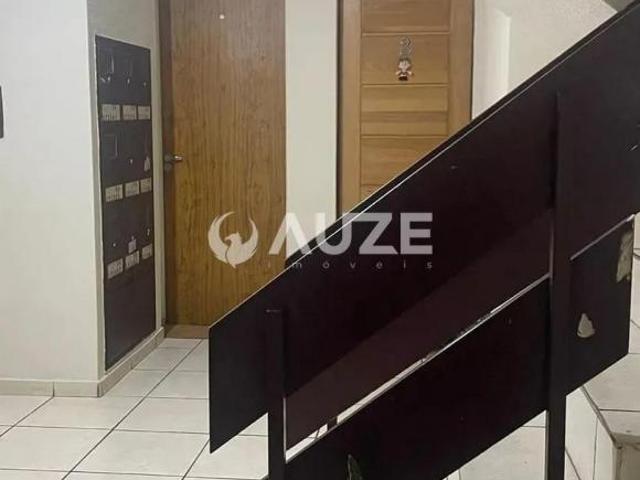 Apartamento em Boqueirão, Curitiba/PR de 40m² 2 quartos à venda por R$ 240.000,00