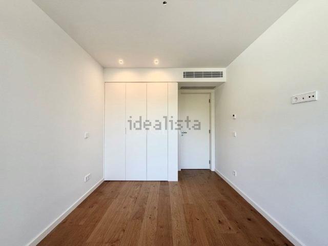 Apartamento em Candal Regadas, Santa Marinha