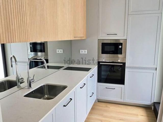Apartamento em Candal Regadas, Santa Marinha