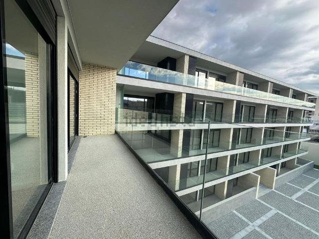 Apartamento em Candal Regadas, Santa Marinha