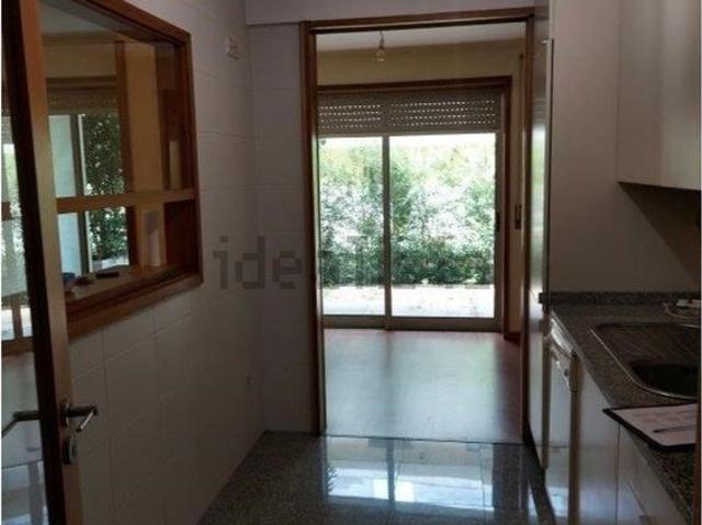 Apartamento em Candal Regadas, Santa Marinha