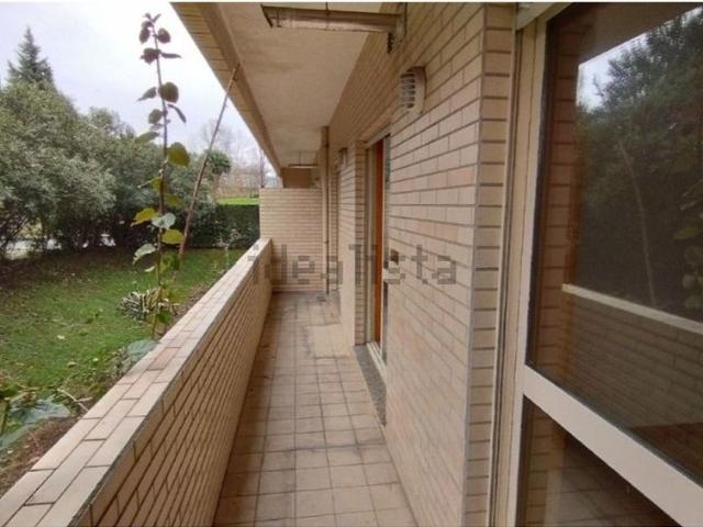 Apartamento em Candal Regadas, Santa Marinha