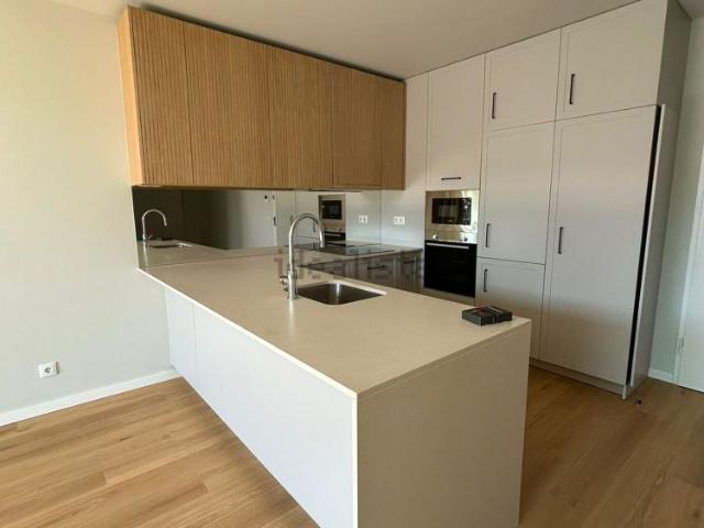 Apartamento em Candal Regadas, Santa Marinha