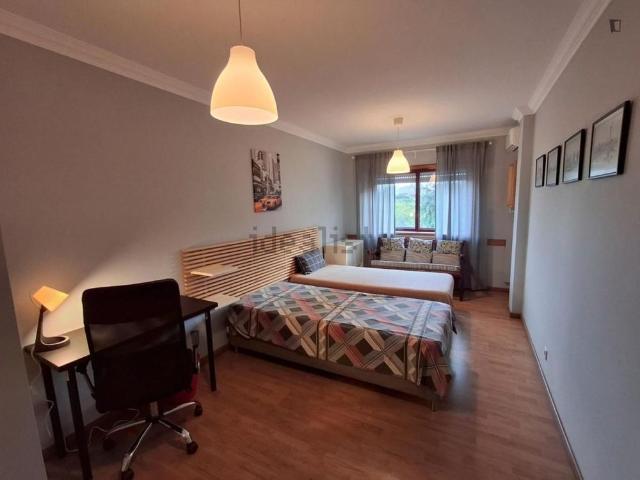 Apartamento em Candal Regadas, Santa Marinha