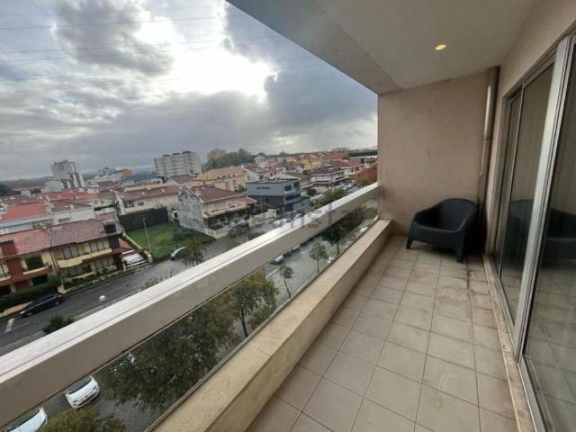 Apartamento em Catassol Maninhos, Cidade da Maia