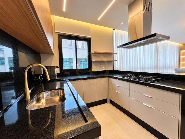 Apartamento em Centro, Balneário Camboriú/SC de 135m² 4 quartos para locação R$ 13.480,00/mes