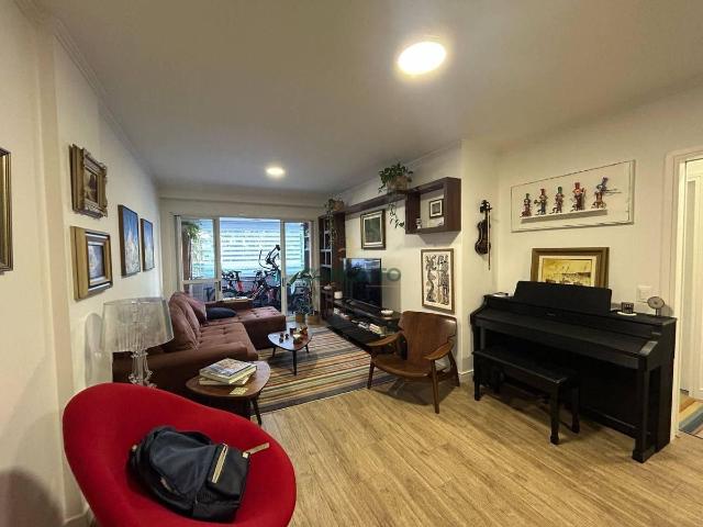 Apartamento em Centro, Florianópolis/SC de 127m² 3 quartos à venda por R$ 1.679.900,00