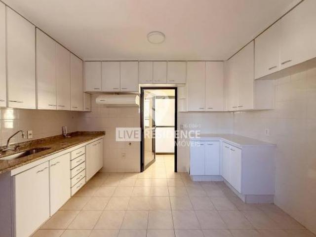 Apartamento em Centro, Itatiba/SP de 183m² 3 quartos à venda por R$ 725.000,00