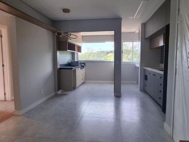 Apartamento em com 3 Quartos sendo 1 suíte, varanda gourmet com entrada facilitada usando o FGTS
