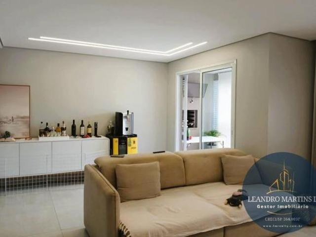Apartamento em Condomínio à Venda em Vila Isa SP