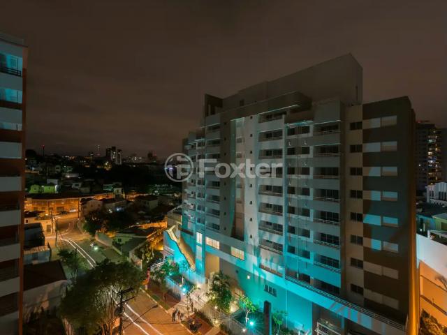 Apartamento em condomínio com 2 dormitórios em São Paulo
