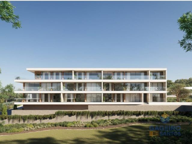 Apartamento em condomínio com piscina junto à praia da Gralh. 116m² São Martinho Do Porto
