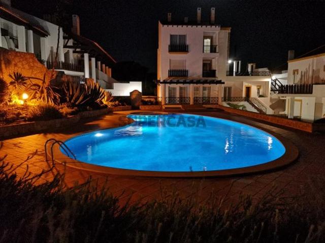 #Apartamento condomínio fechado # Vistas para o Oceano Atlântico # Piscinas # Jardins #Localização privilegiada # Zona premium