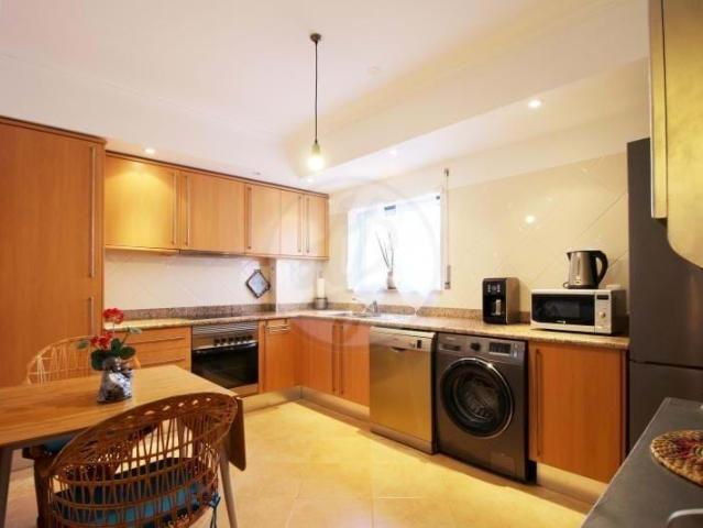 Apartamento em condomínio privado, a pé até à praia para venda na Praia da Luz Algarve